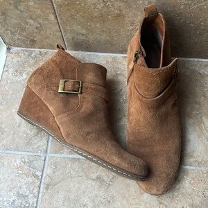 Franco Sarto Anita Cognac Suede Booties Side Zip Buckle 9.5 Wedge Heel